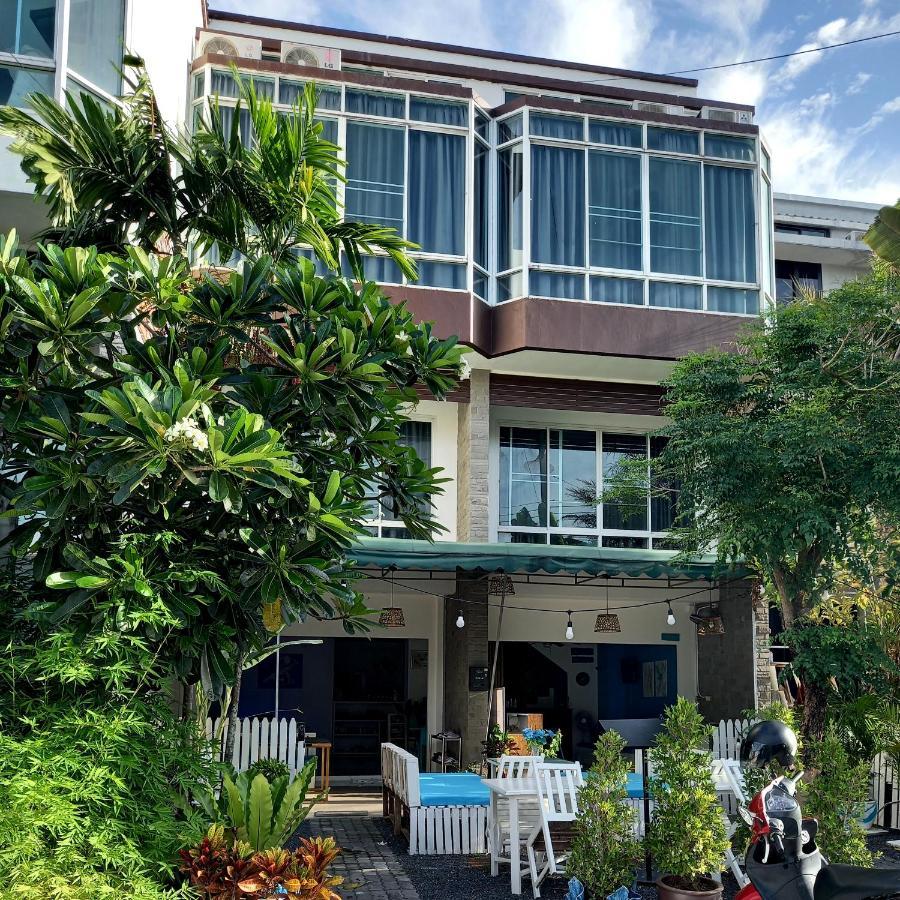 Baan Oui Guest House - Nai Harn Phuket Exterior foto
